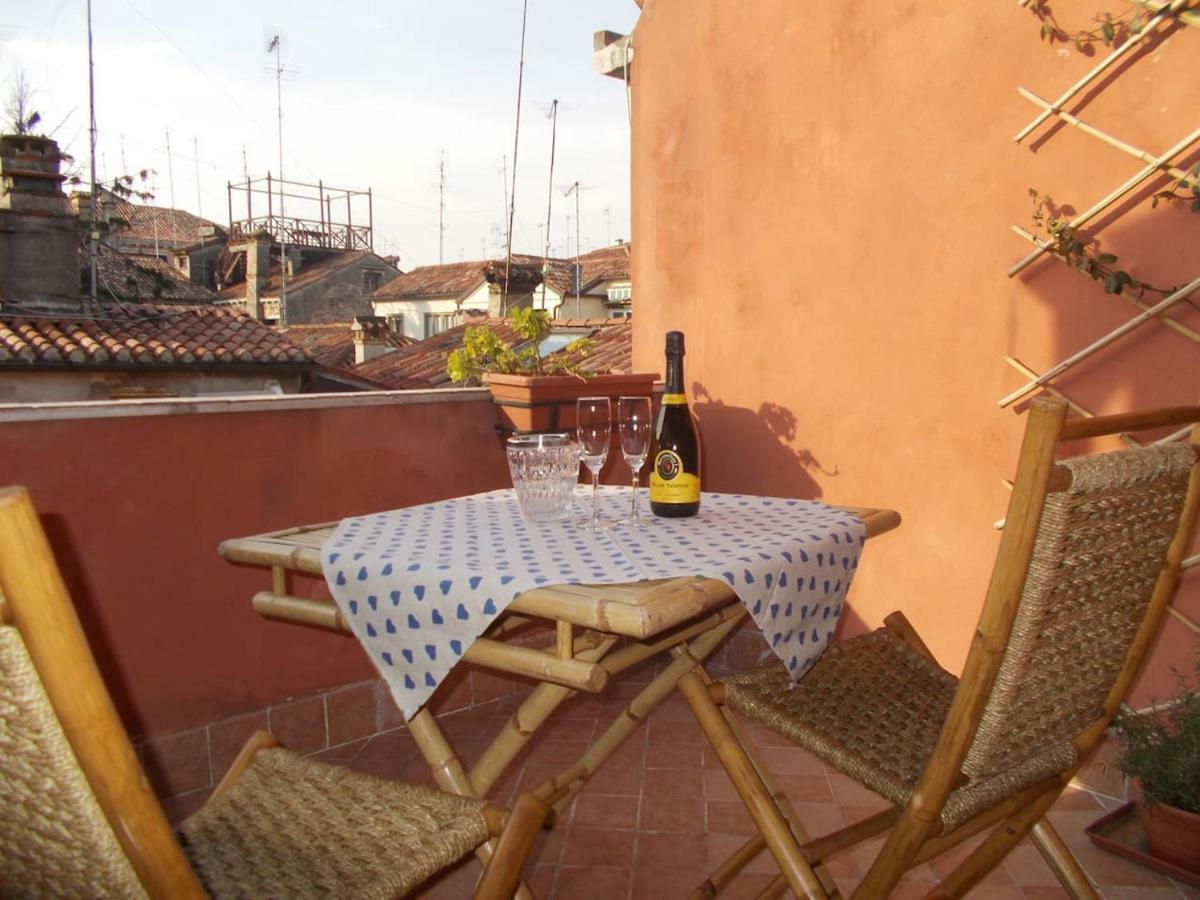 Ca' San Silvestro 2 Terrazze Nel Cuore Di Venezia Екстер'єр фото